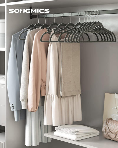 Set of 20 Velvet Coat Hangers in Grey