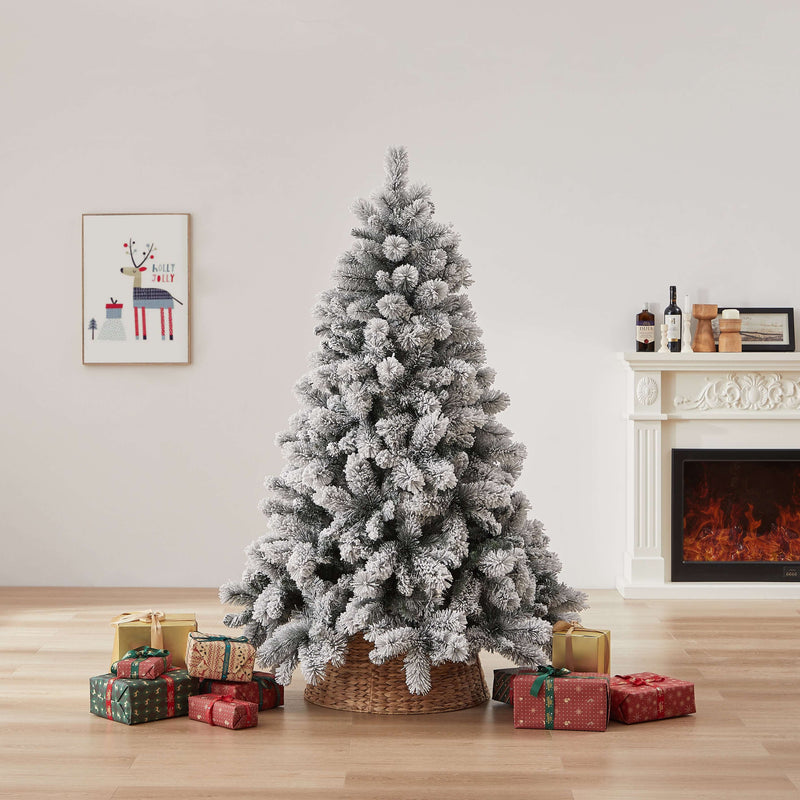 Wintry Majesty Deluxe Christmas Tree - 210cm (7Ft)